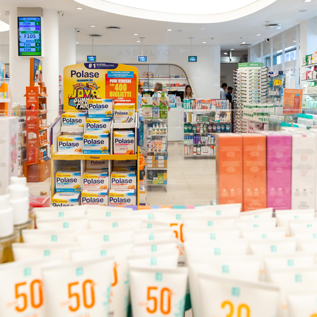 Interno farmacia Travagliati